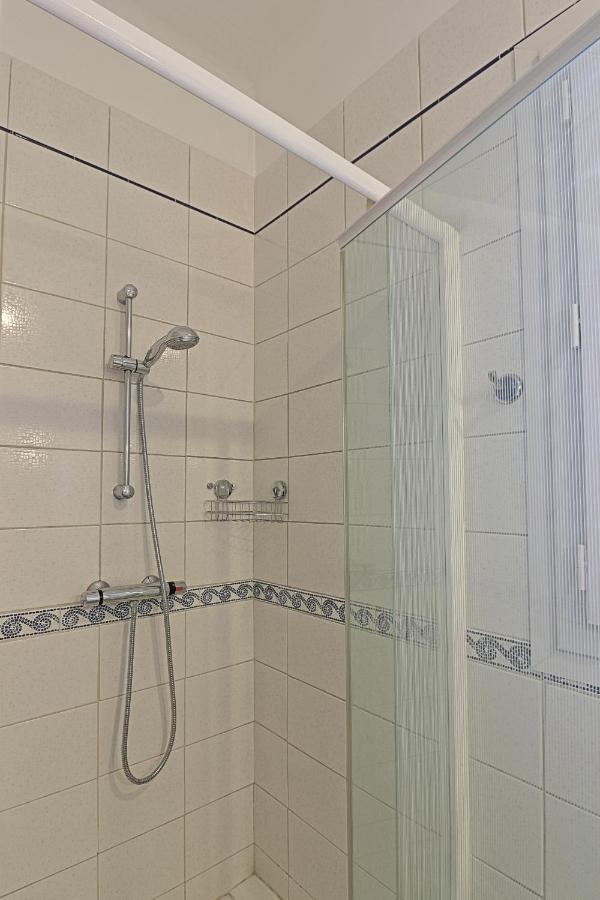 Le Family Lodge 2 Chambres 4 Personnes Classe 3 Etoiles Annecy Eksteriør bilde