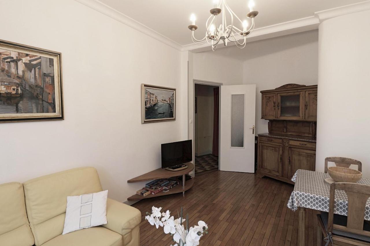 Le Family Lodge 2 Chambres 4 Personnes Classe 3 Etoiles Annecy Eksteriør bilde